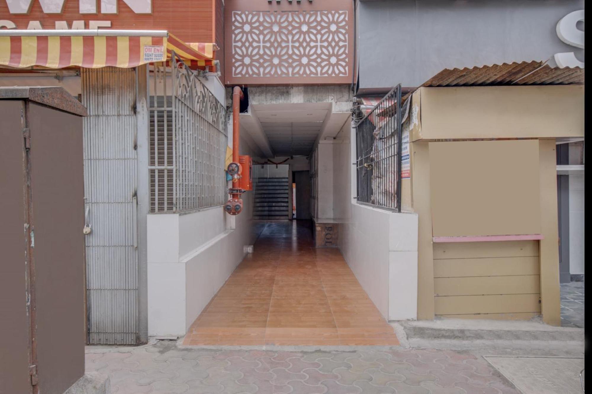 Hotel Spring Residency Mumbai Ngoại thất bức ảnh