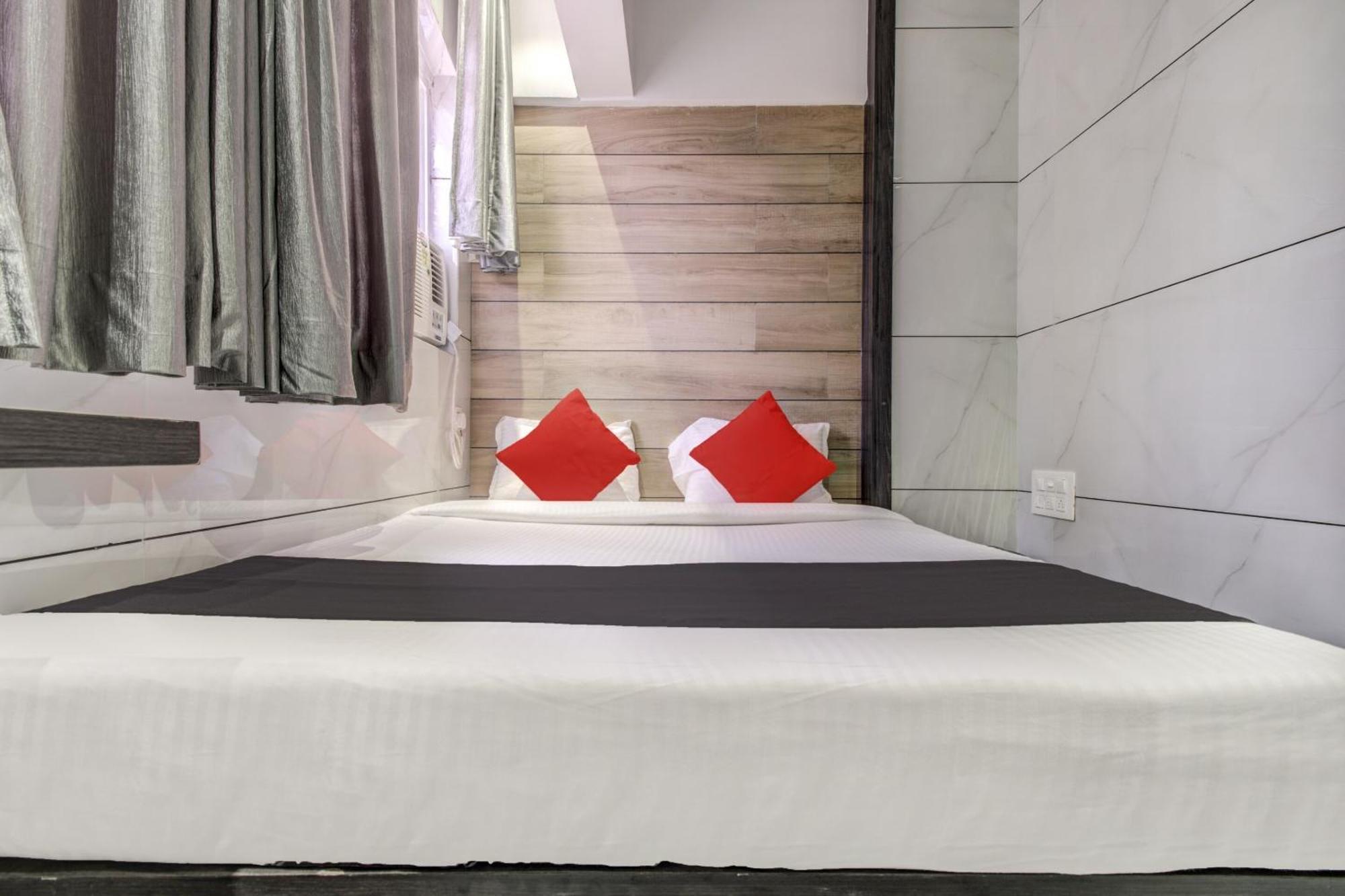 Hotel Spring Residency Mumbai Ngoại thất bức ảnh