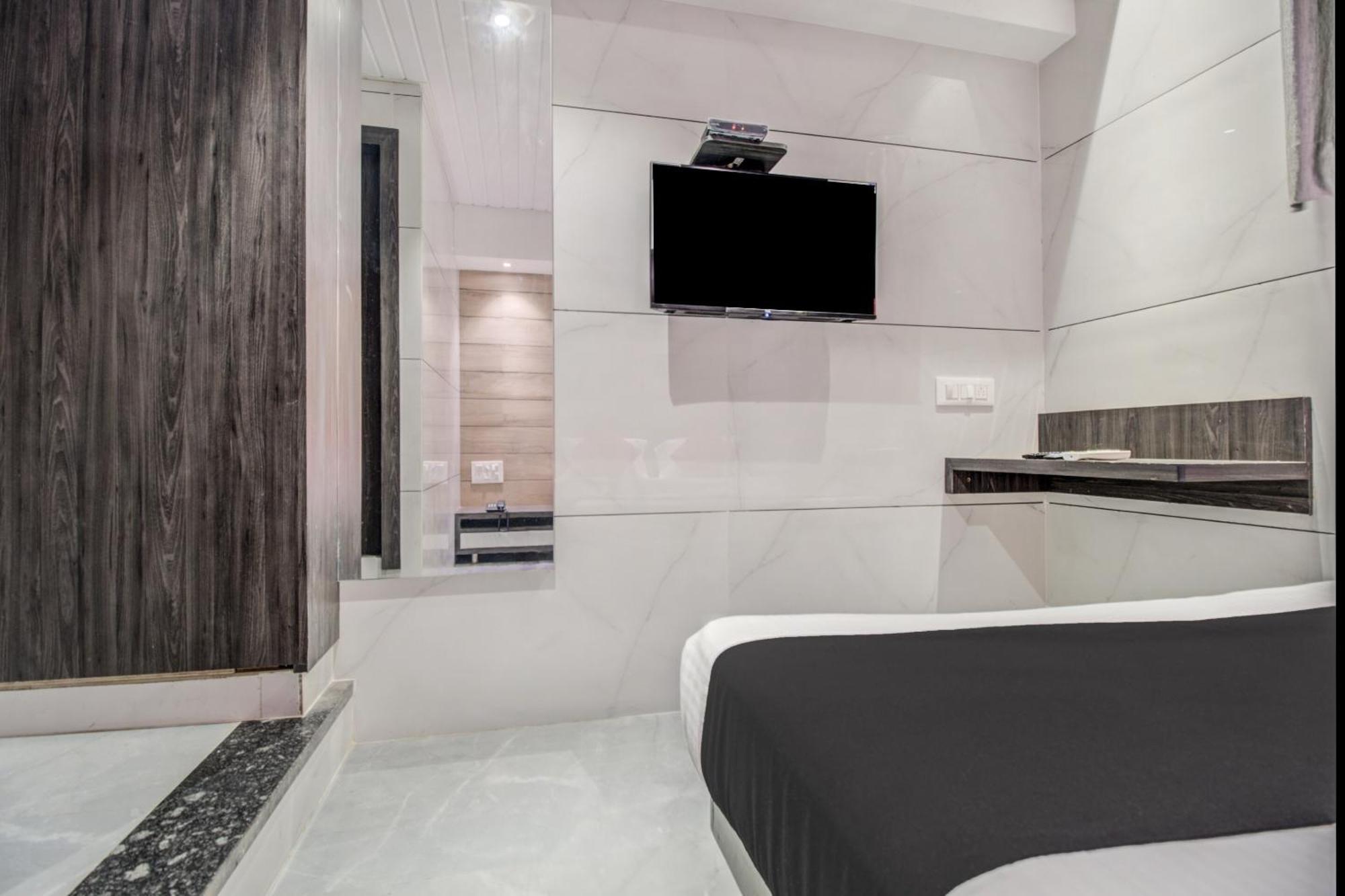 Hotel Spring Residency Mumbai Ngoại thất bức ảnh